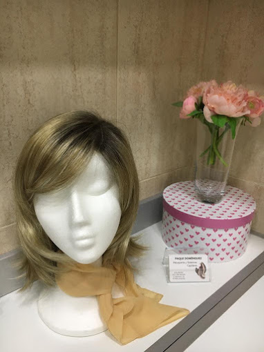 Peluca rubia con pañuelo, de aspecto natural